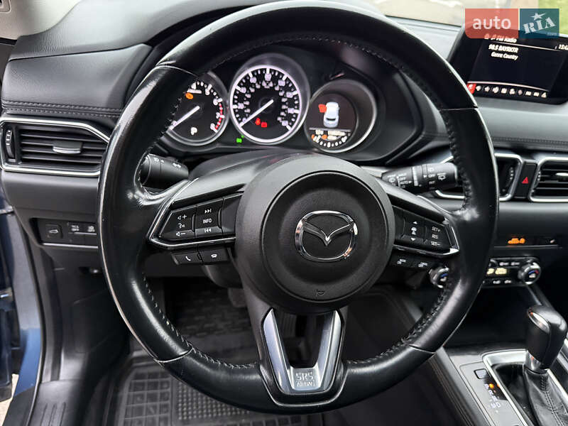 Внедорожник / Кроссовер Mazda CX-5 2017 в Киеве