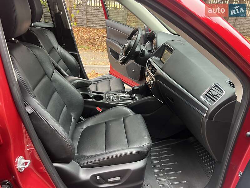 Позашляховик / Кросовер Mazda CX-5 2016 в Дніпрі
