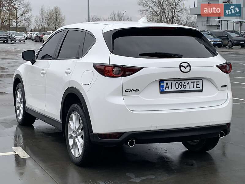 Внедорожник / Кроссовер Mazda CX-5 2017 в Киеве