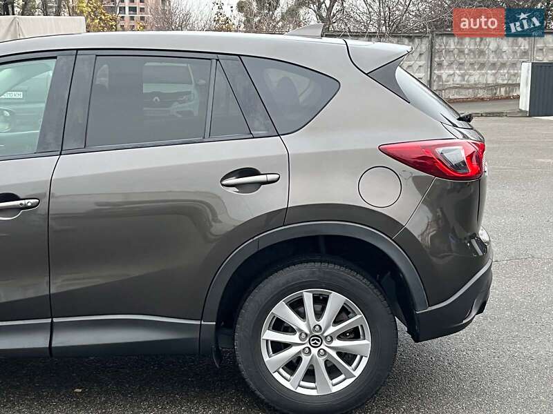 Внедорожник / Кроссовер Mazda CX-5 2016 в Киеве