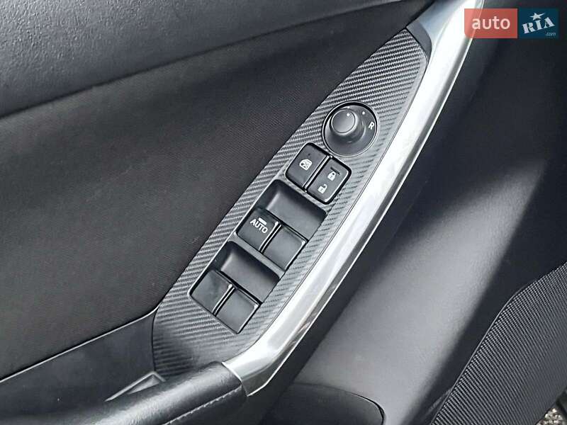 Внедорожник / Кроссовер Mazda CX-5 2016 в Киеве