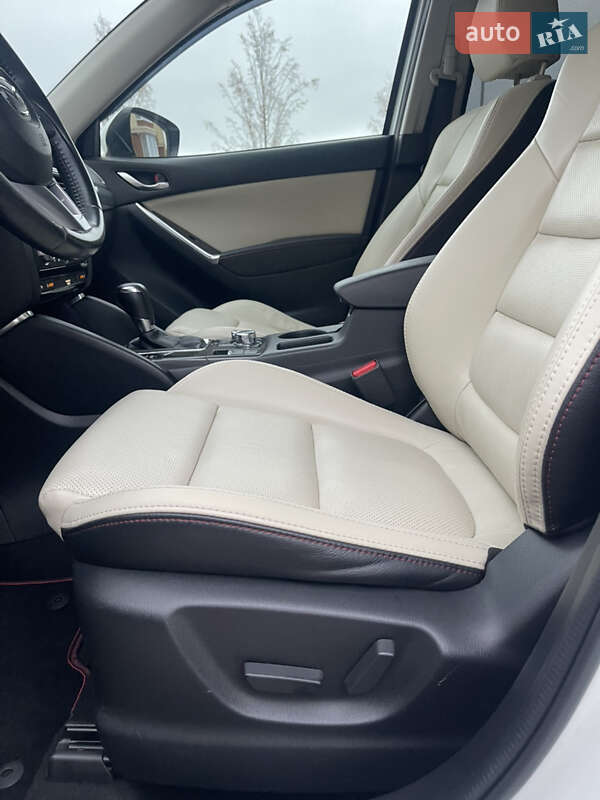 Внедорожник / Кроссовер Mazda CX-5 2015 в Софиевской Борщаговке