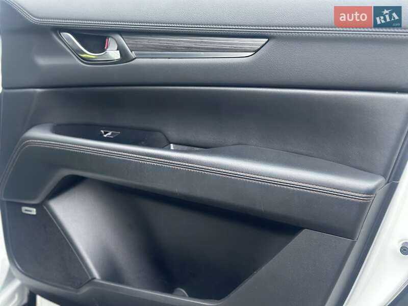 Позашляховик / Кросовер Mazda CX-5 2018 в Києві фото 40 Позашляховик / Кросовер Mazda CX-5 2018 в Києві