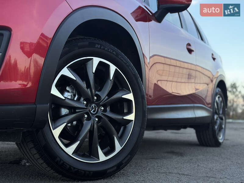 Позашляховик / Кросовер Mazda CX-5 2015 в Радивиліві