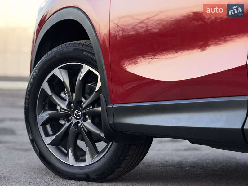 Позашляховик / Кросовер Mazda CX-5 2015 в Радивиліві