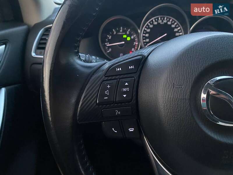 Позашляховик / Кросовер Mazda CX-5 2015 в Києві