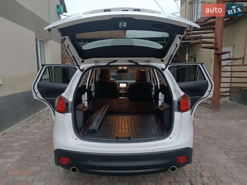 Внедорожник / Кроссовер Mazda CX-5 2016 в Лубнах