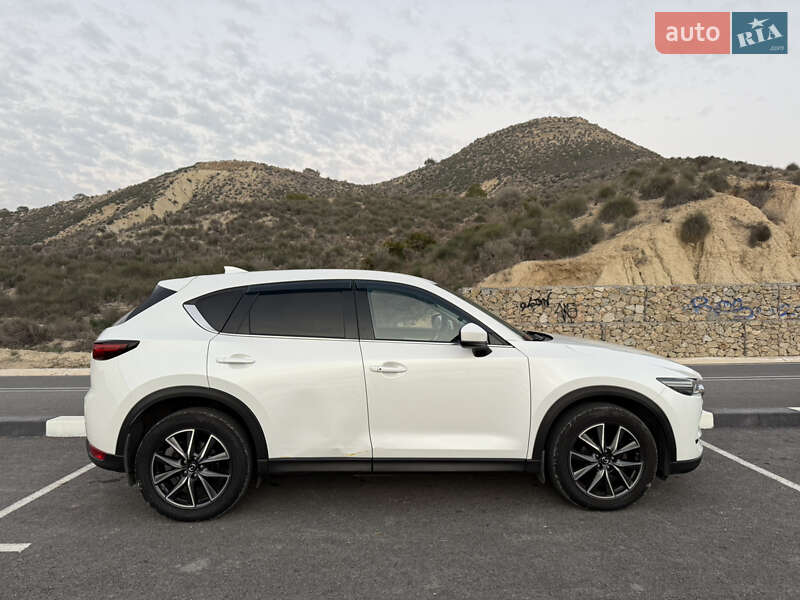 Позашляховик / Кросовер Mazda CX-5 2017 в Києві