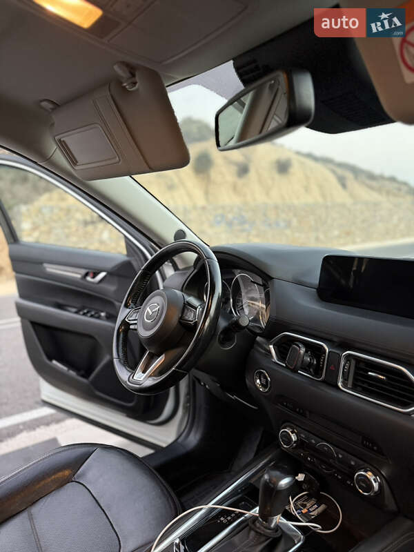 Позашляховик / Кросовер Mazda CX-5 2017 в Києві