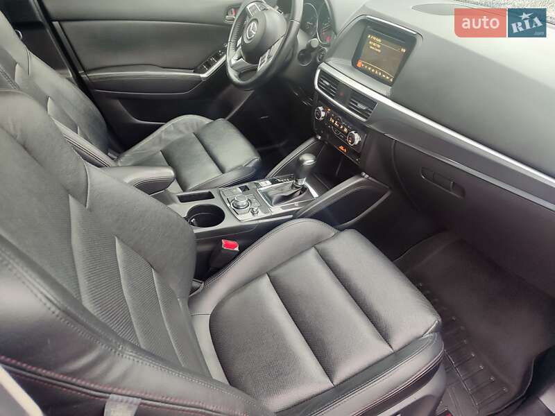Внедорожник / Кроссовер Mazda CX-5 2016 в Луцке