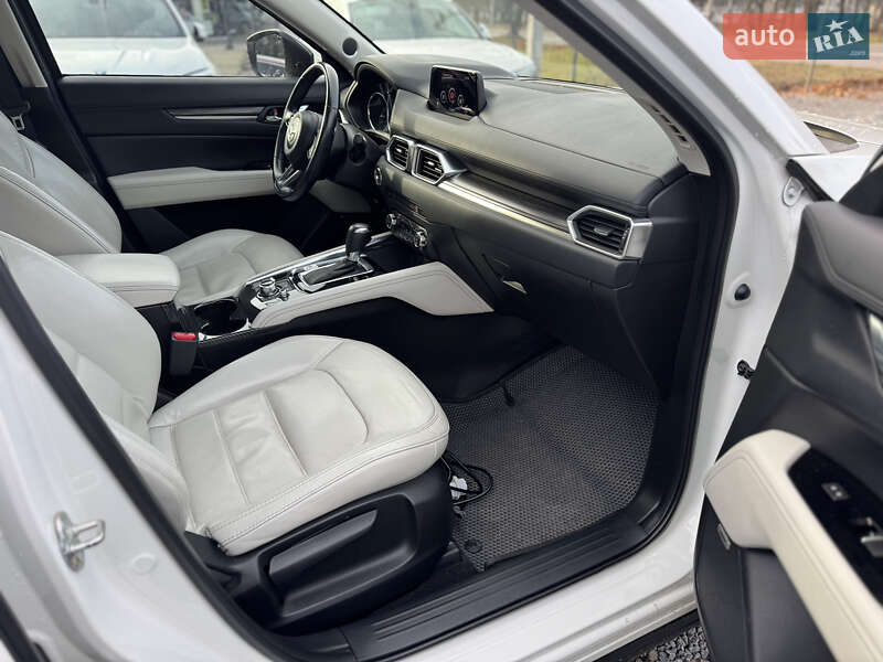 Позашляховик / Кросовер Mazda CX-5 2017 в Львові