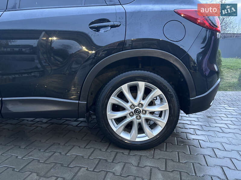 Внедорожник / Кроссовер Mazda CX-5 2013 в Черновцах
