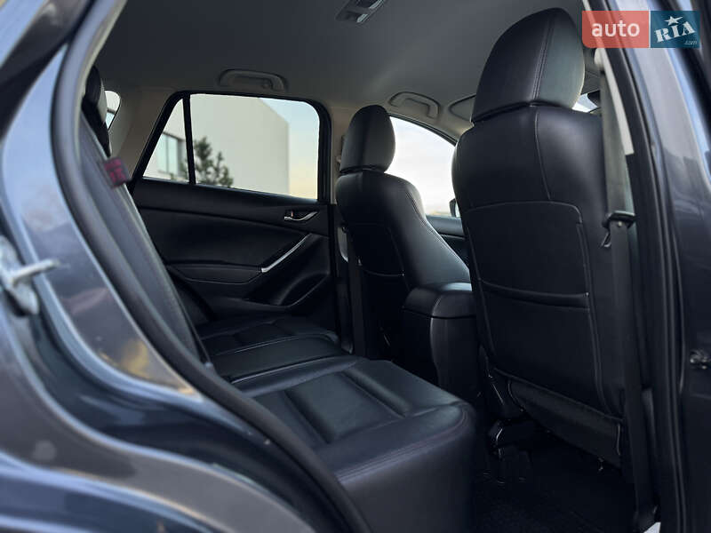 Позашляховик / Кросовер Mazda CX-5 2015 в Луцьку