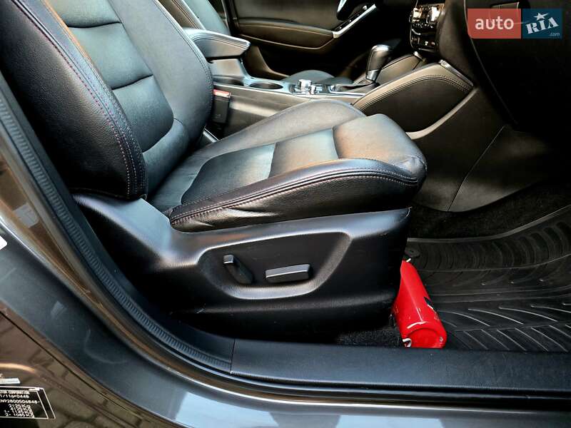 Внедорожник / Кроссовер Mazda CX-5 2016 в Мукачево