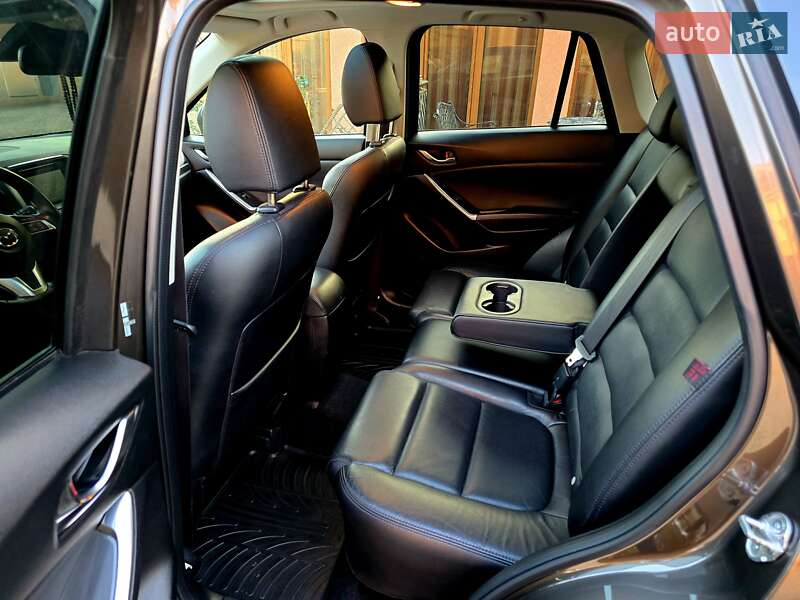 Внедорожник / Кроссовер Mazda CX-5 2016 в Мукачево