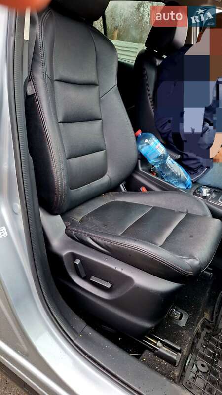 Внедорожник / Кроссовер Mazda CX-5 2015 в Лысянке