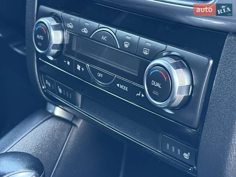 Внедорожник / Кроссовер Mazda CX-5 2015 в Ровно