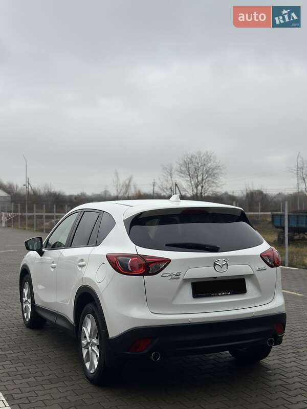 Внедорожник / Кроссовер Mazda CX-5 2014 в Нововолынске