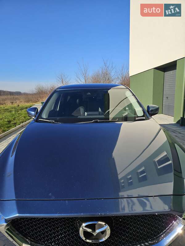 Внедорожник / Кроссовер Mazda CX-5 2017 в Черновцах