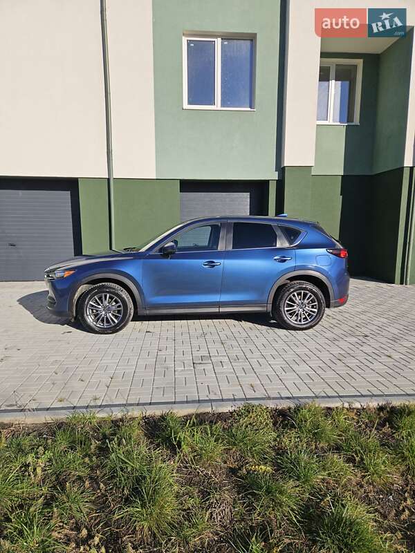 Внедорожник / Кроссовер Mazda CX-5 2017 в Черновцах