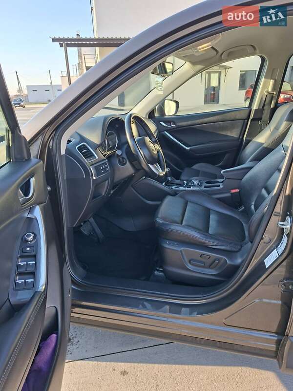 Внедорожник / Кроссовер Mazda CX-5 2016 в Луцке