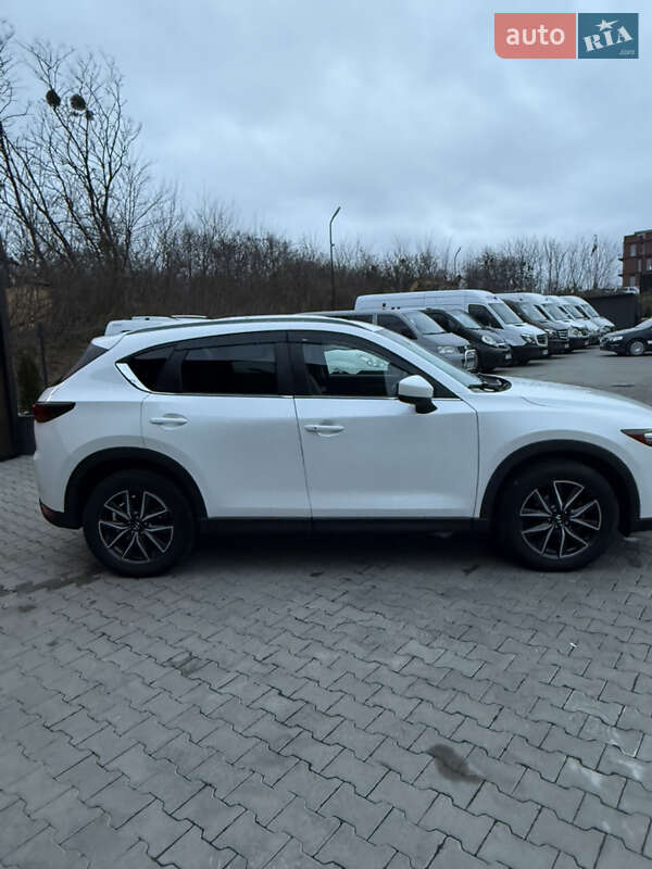 Внедорожник / Кроссовер Mazda CX-5 2018 в Черновцах