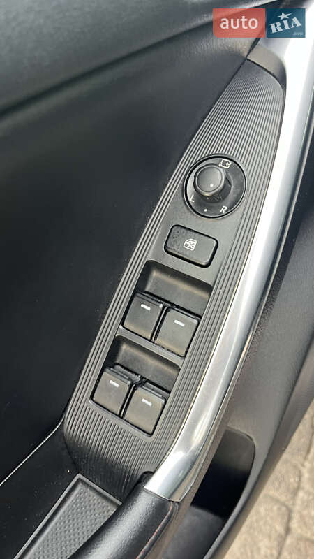 Внедорожник / Кроссовер Mazda CX-5 2012 в Радивилове