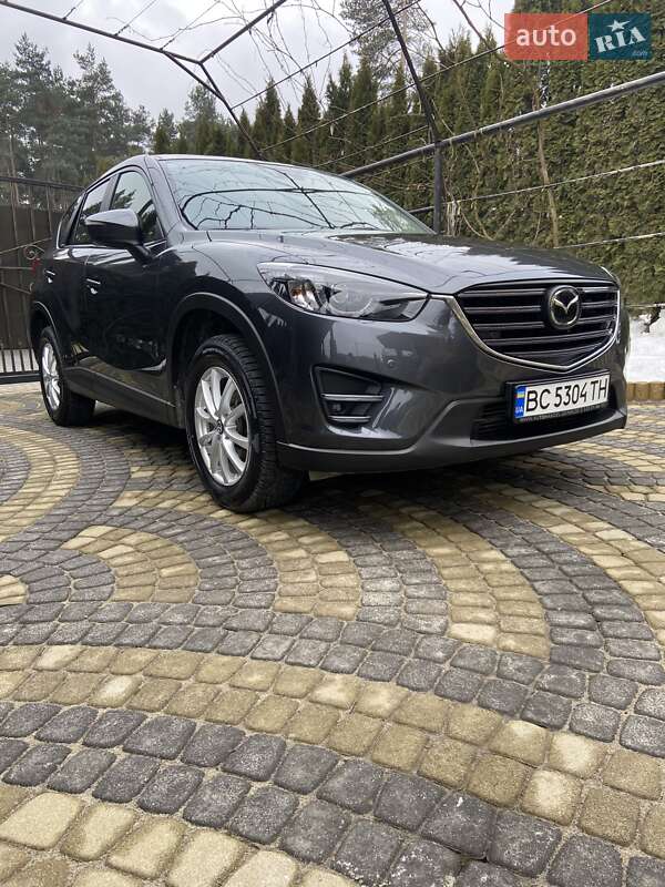 Внедорожник / Кроссовер Mazda CX-5 2016 в Новояворовске
