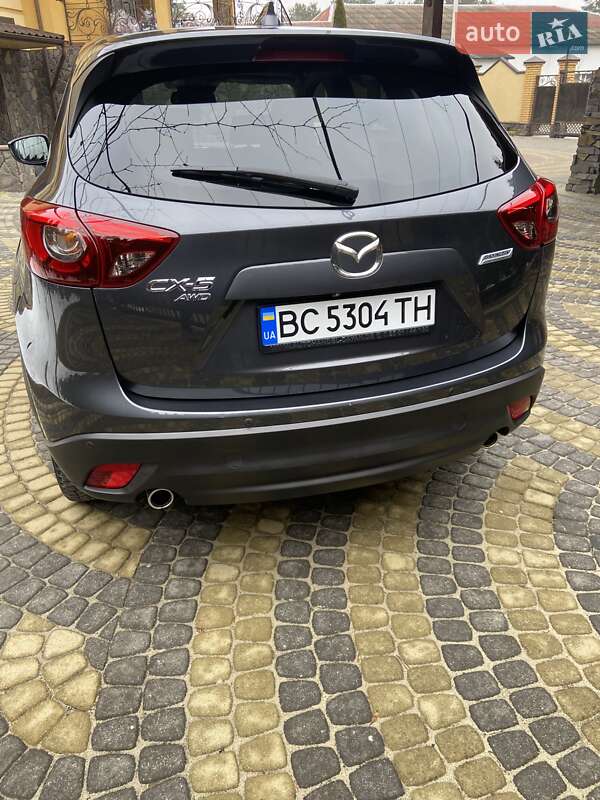 Внедорожник / Кроссовер Mazda CX-5 2016 в Новояворовске