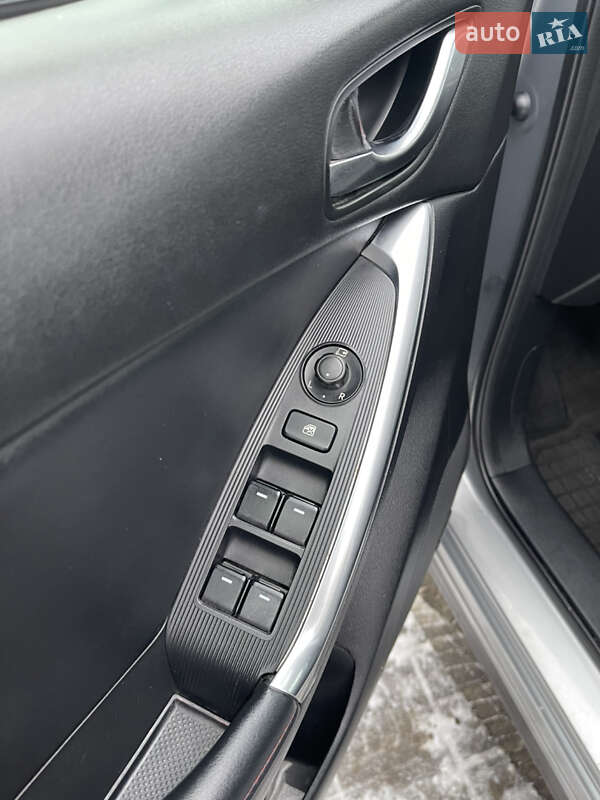 Внедорожник / Кроссовер Mazda CX-5 2012 в Луцке