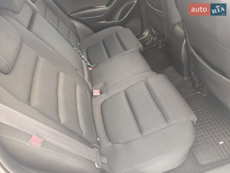 Позашляховик / Кросовер Mazda CX-5 2016 в Рівному