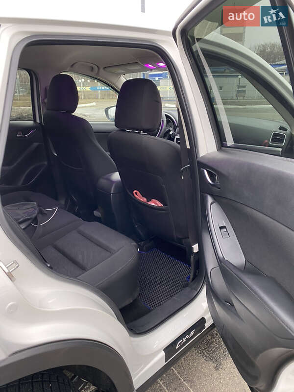 Позашляховик / Кросовер Mazda CX-5 2015 в Києві