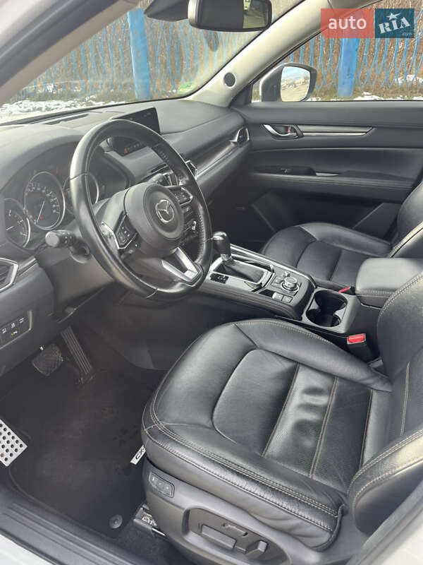 Внедорожник / Кроссовер Mazda CX-5 2017 в Черновцах