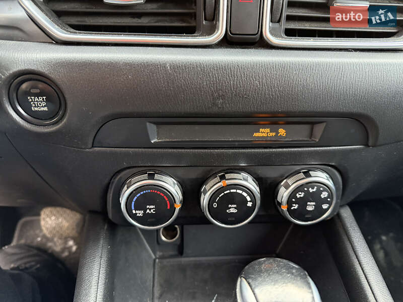 Внедорожник / Кроссовер Mazda CX-5 2017 в Киеве