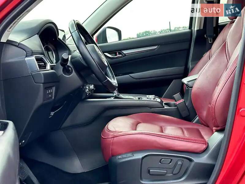 Позашляховик / Кросовер Mazda CX-5 2017 в Млиніві