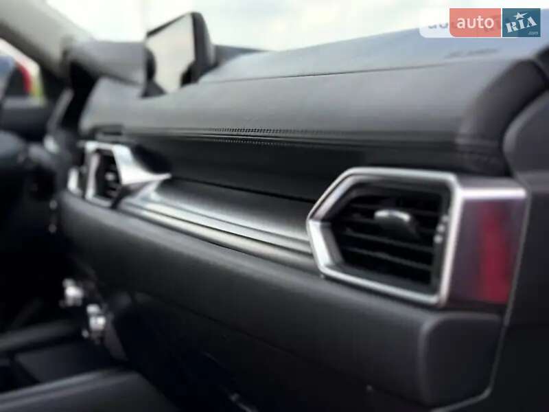 Позашляховик / Кросовер Mazda CX-5 2017 в Млиніві