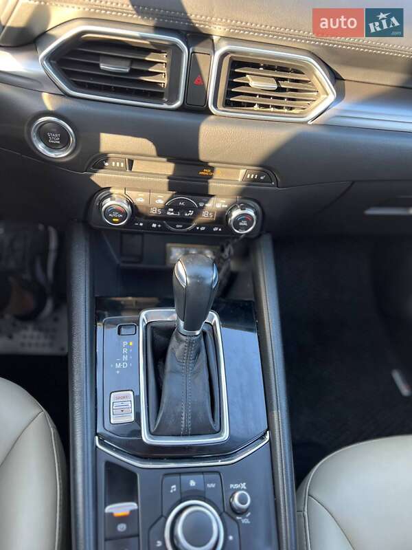 Внедорожник / Кроссовер Mazda CX-5 2017 в Запорожье