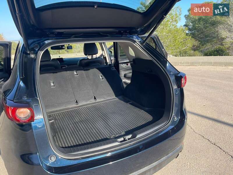 Позашляховик / Кросовер Mazda CX-5 2017 в Львові