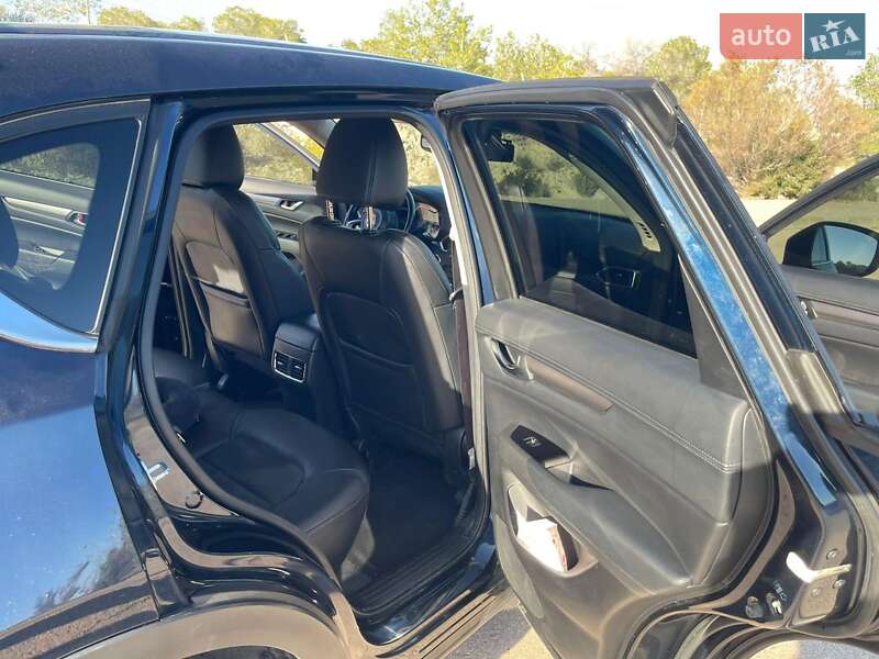 Позашляховик / Кросовер Mazda CX-5 2017 в Львові