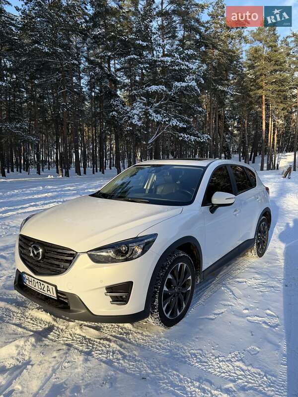 Внедорожник / Кроссовер Mazda CX-5 2015 в Сумах