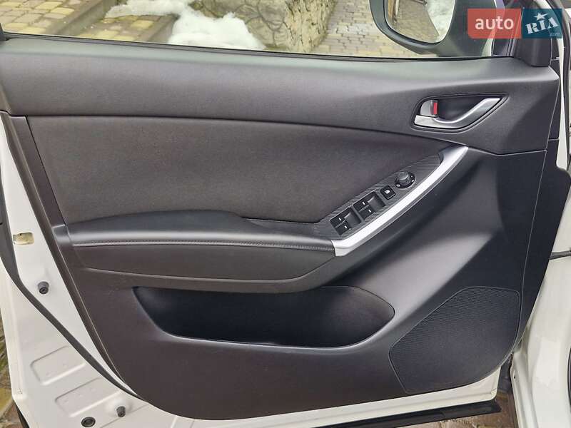 Внедорожник / Кроссовер Mazda CX-5 2015 в Ровно фото 3 Внедорожник / Кроссовер Mazda CX-5 2015 в Ровно