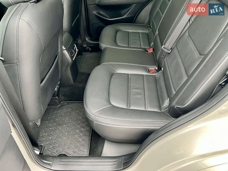 Внедорожник / Кроссовер Mazda CX-5 2025 в Киеве