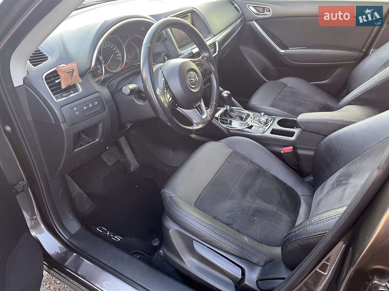 Внедорожник / Кроссовер Mazda CX-5 2015 в Киеве