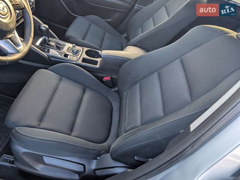 Позашляховик / Кросовер Mazda CX-5 2016 в Рівному