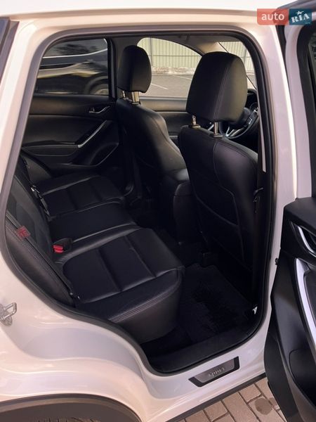 Внедорожник / Кроссовер Mazda CX-5 2016 в Луцке