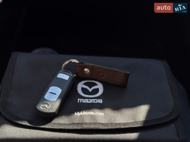 Внедорожник / Кроссовер Mazda CX-5 2016 в Буче