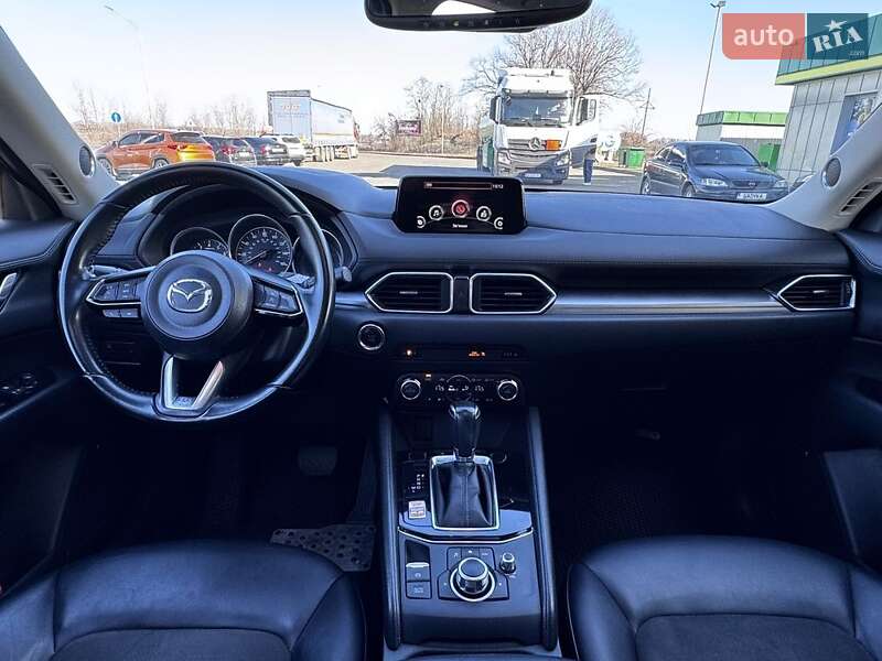 Позашляховик / Кросовер Mazda CX-5 2017 в Золотоноші