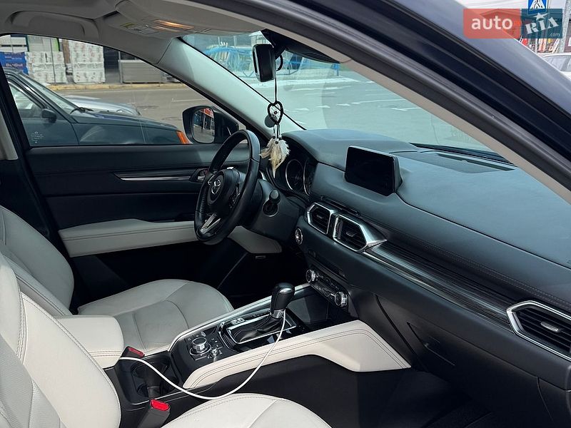 Внедорожник / Кроссовер Mazda CX-5 2017 в Киеве