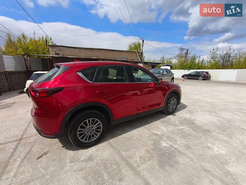 Внедорожник / Кроссовер Mazda CX-5 2017 в Кривом Роге