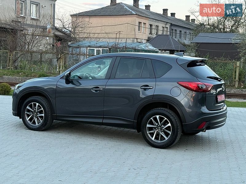 Внедорожник / Кроссовер Mazda CX-5 2015 в Сарнах